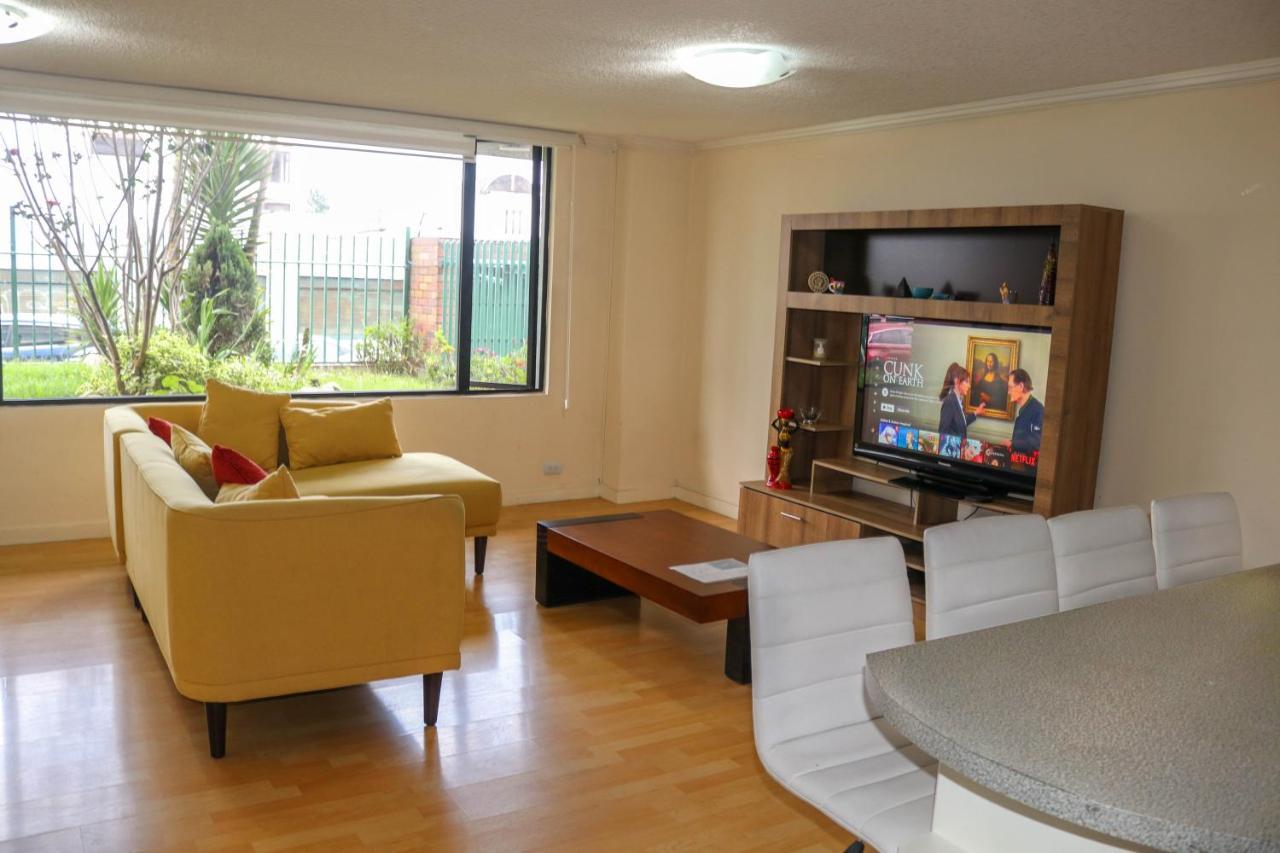 Vanilla Suite - Great Location - Financial Zone كويتو المظهر الخارجي الصورة